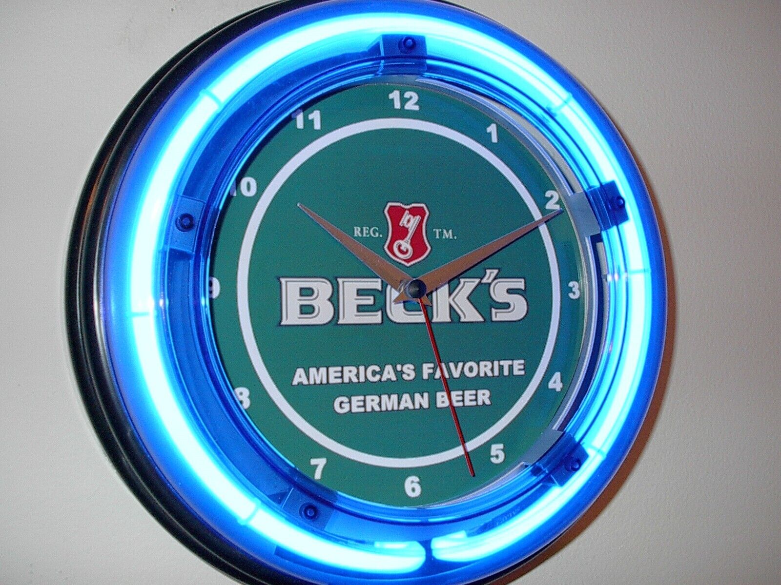 Beck's Beer Bar Man Cave Neon Wall Clock Advertising Sign