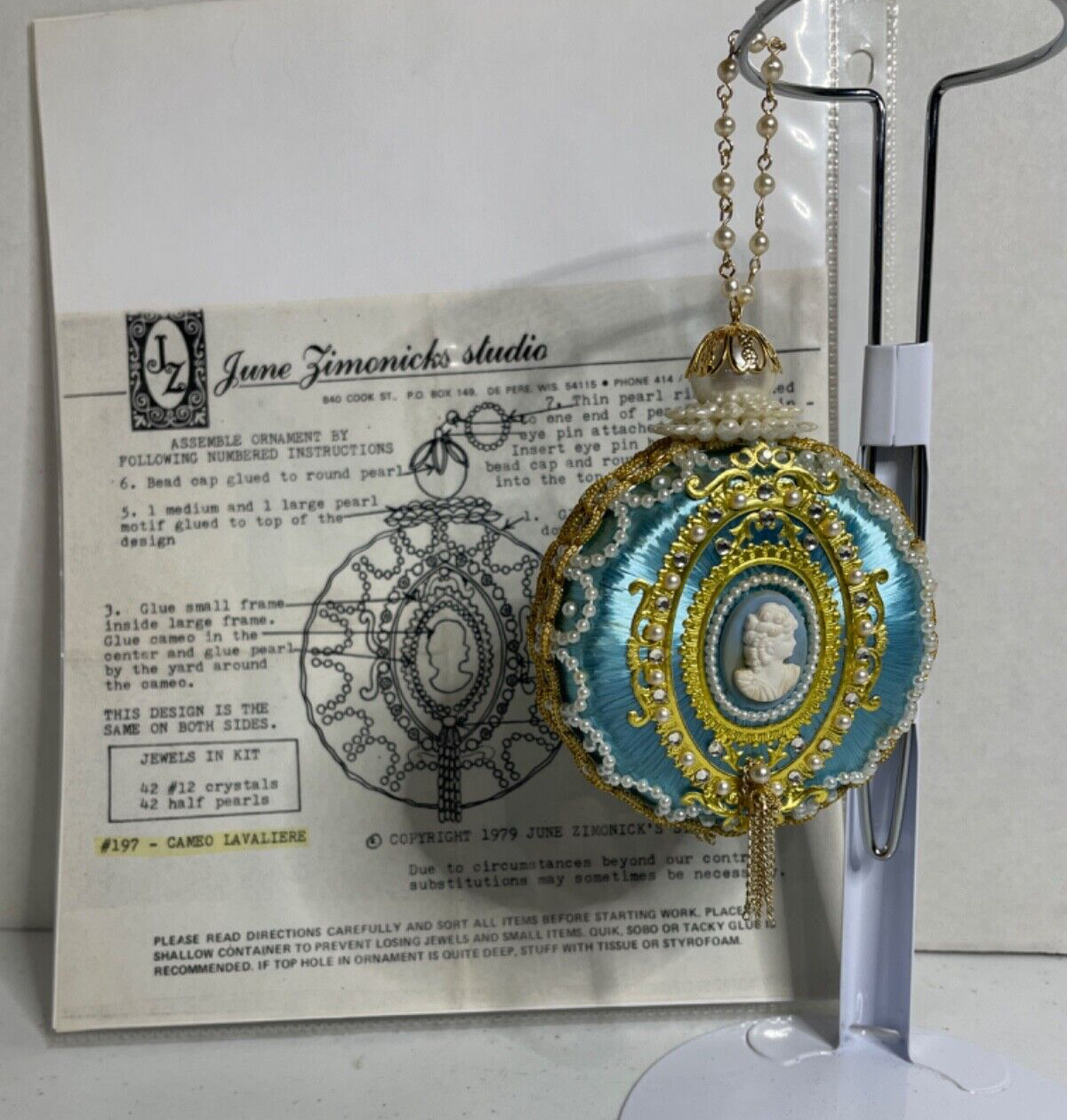 JUNE ZIMONICK CAMEO LAVALIERE COMPLETED ORNAMENT 1979 #197