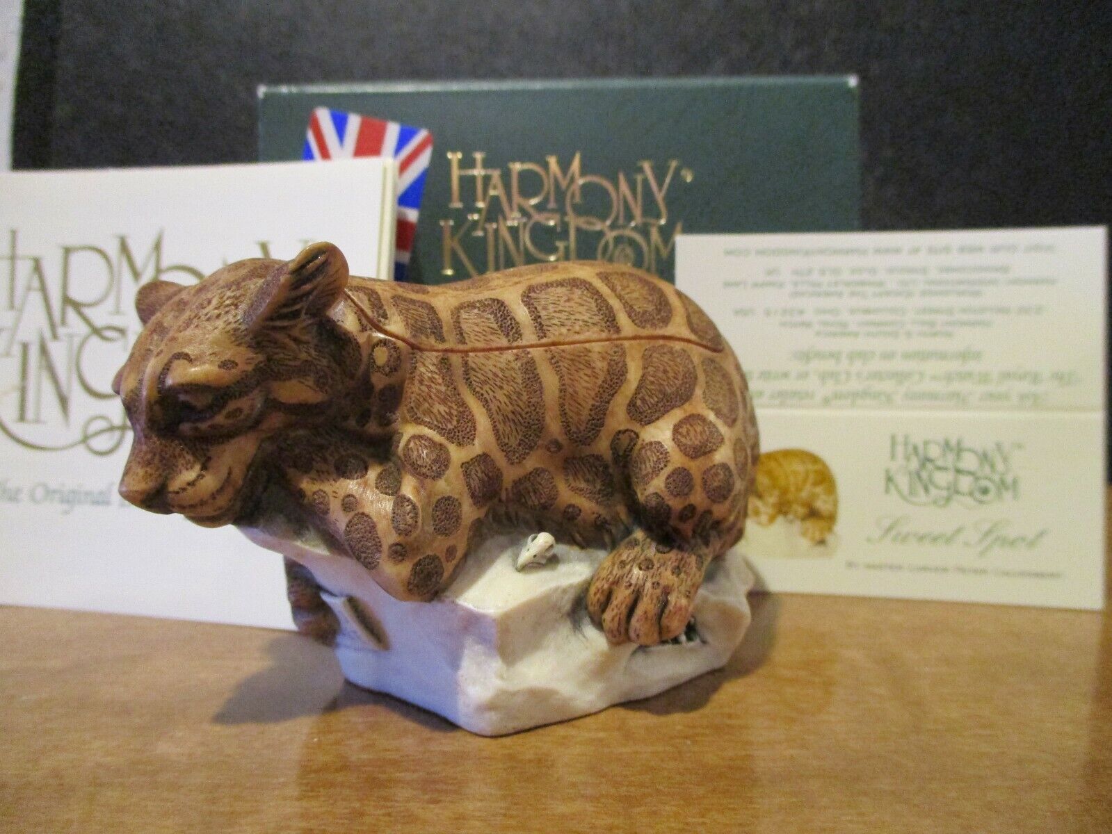 Harmony Kingdom Sweet Spot Clouded Leopard UK Made Box Figurine SGN