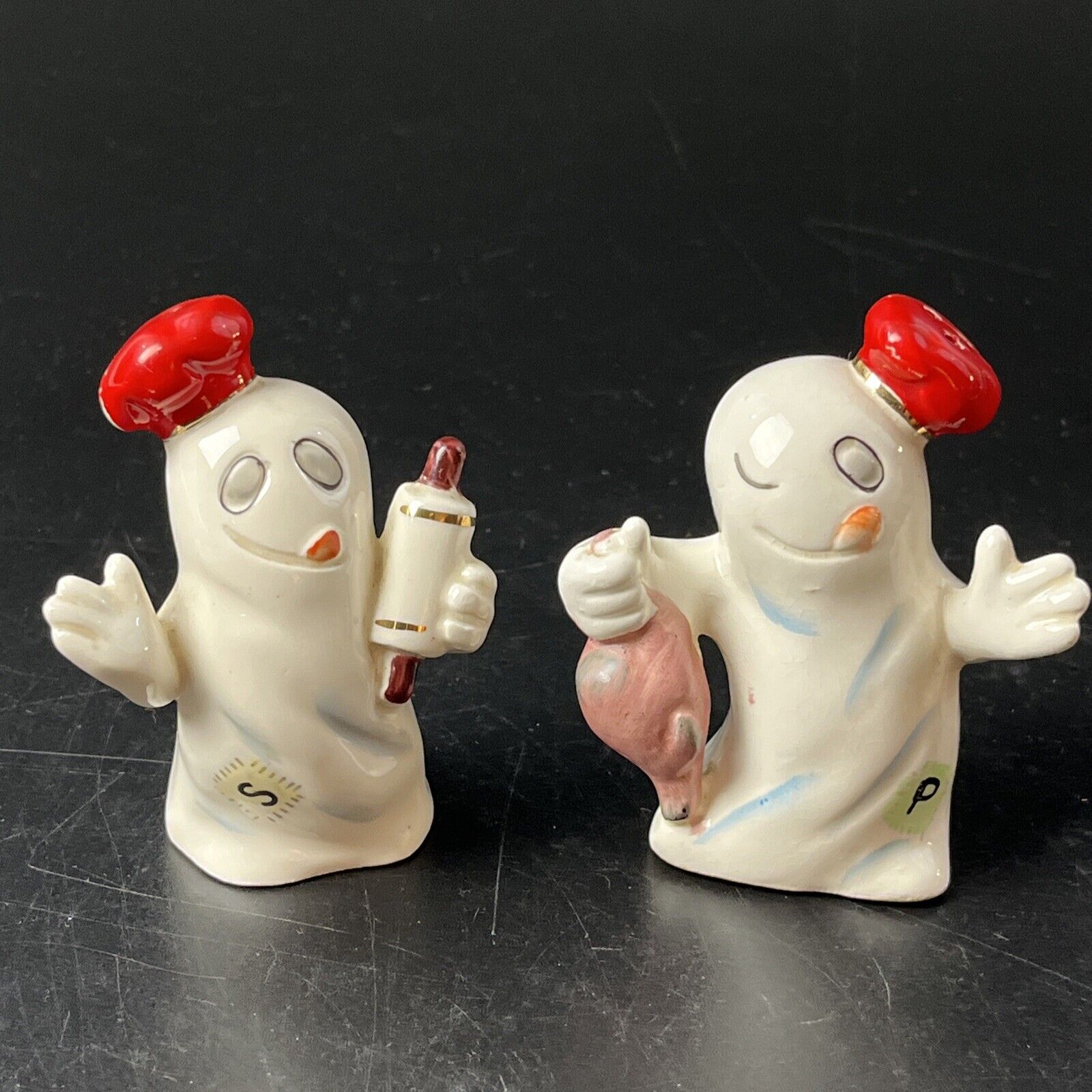 Vintage Ghost In Chefs Red Hats Salt & Pepper Shakers Funny Yummy Japan Ceramic