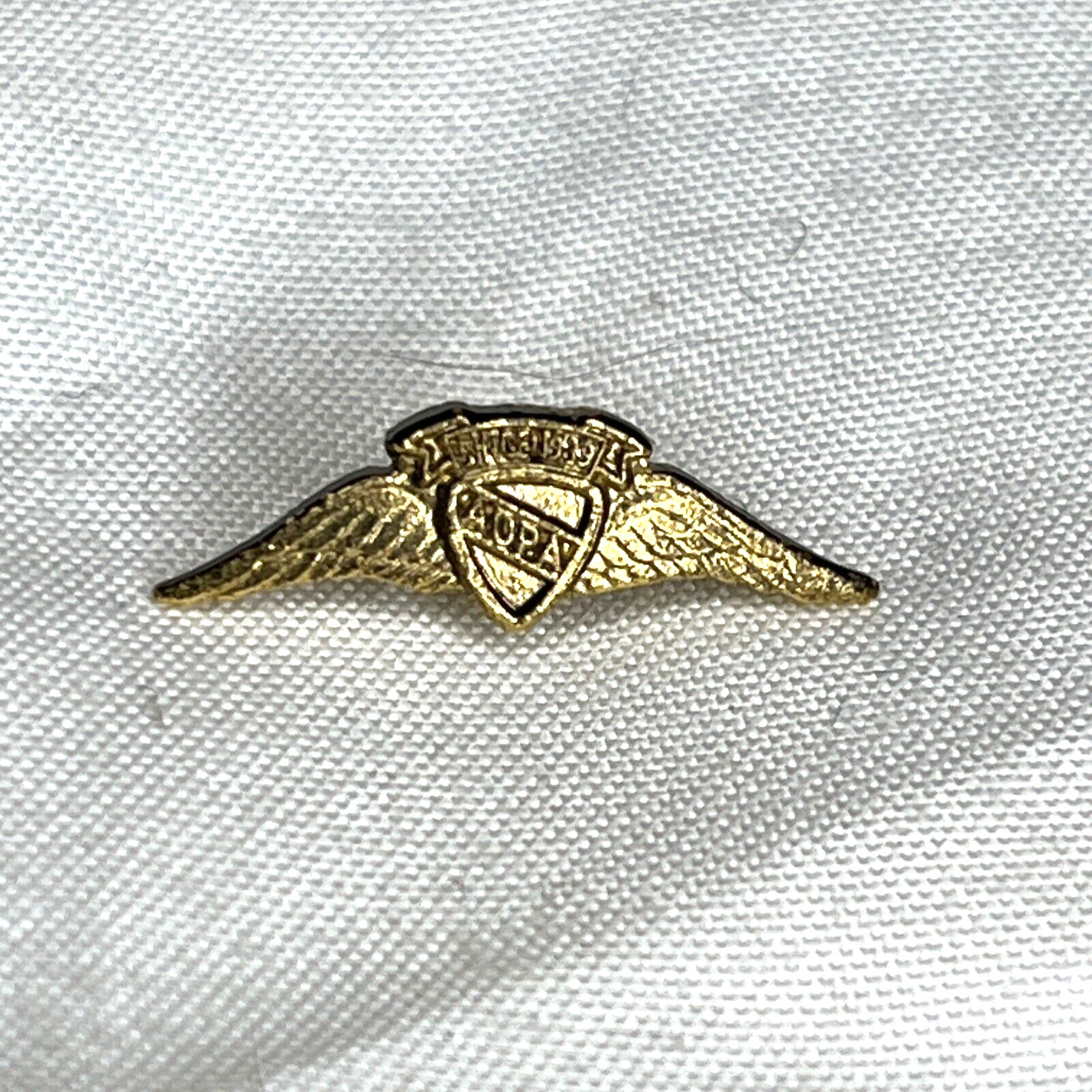 AOPA Pin Aircraft Owners And Pilots Association Aviation Lapel Hat