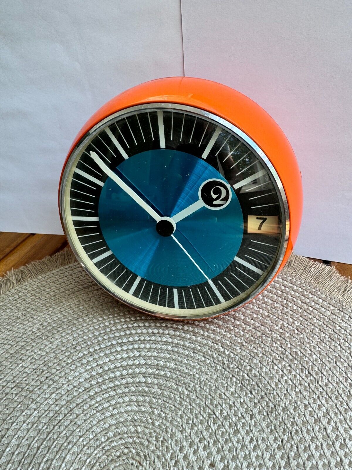 Very Rare Electro Mechanical Space age Germany desk clock Collectable watch
