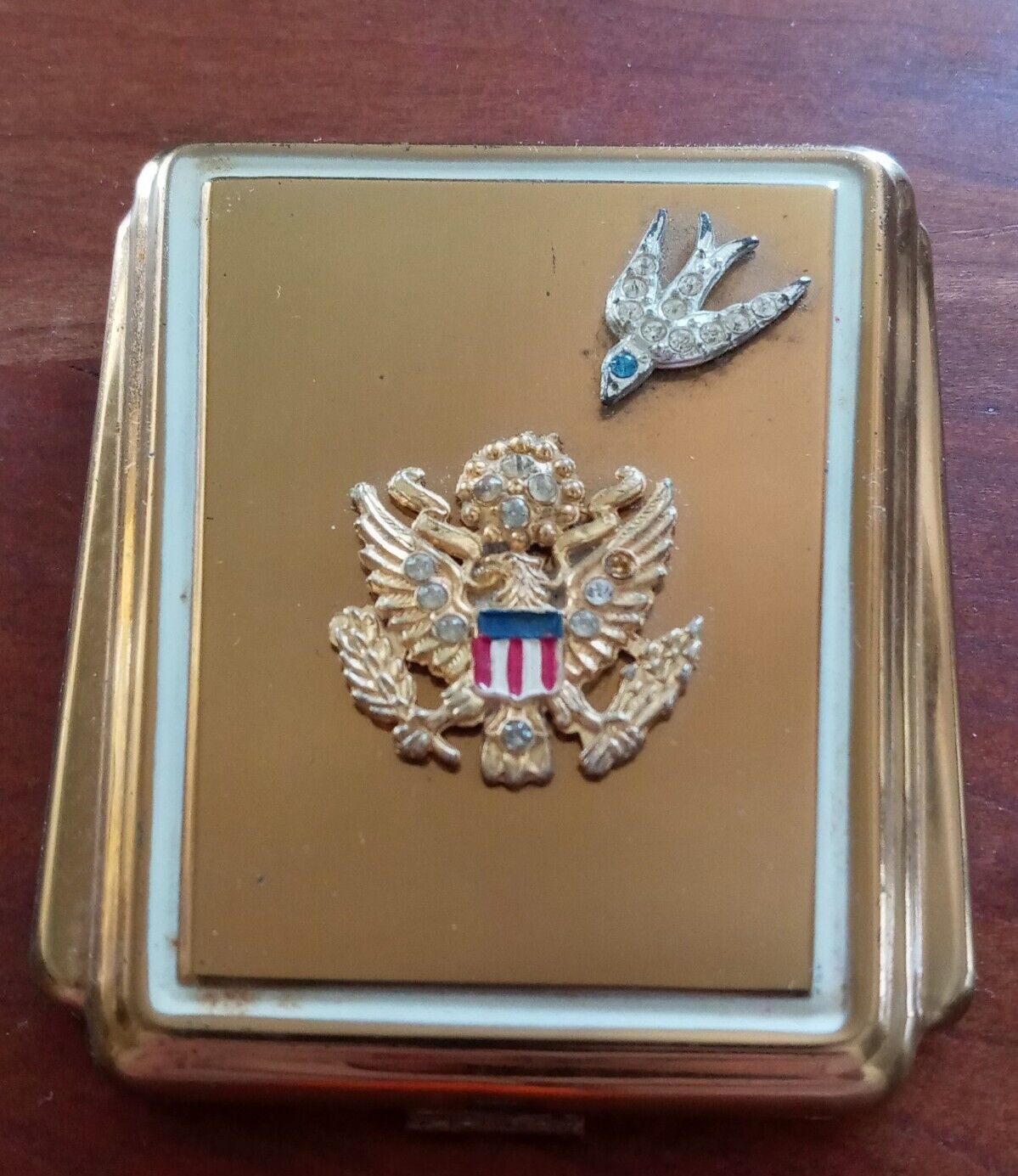 VINTAGE Girey Makeup Compact WWII US Military/Federal EAGLE & Peace Dove