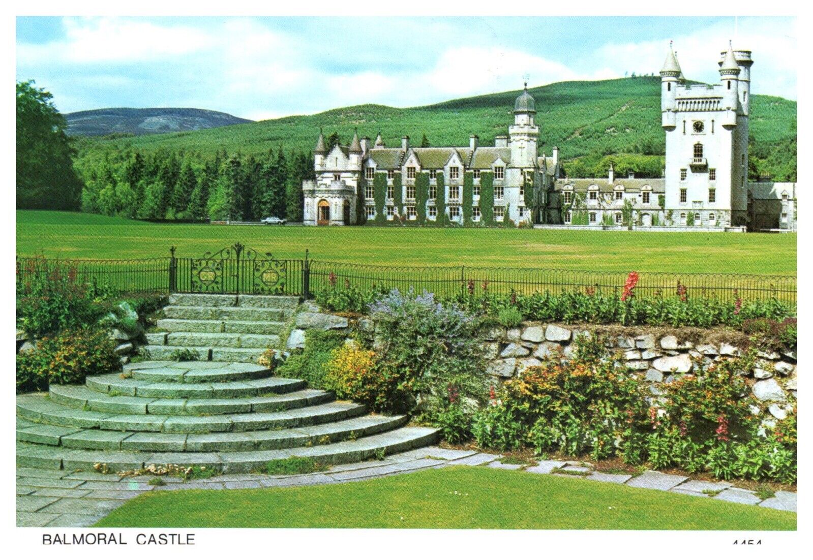 Balmoral Castle Flowers Posted Wob Cancel Chrome Postcard