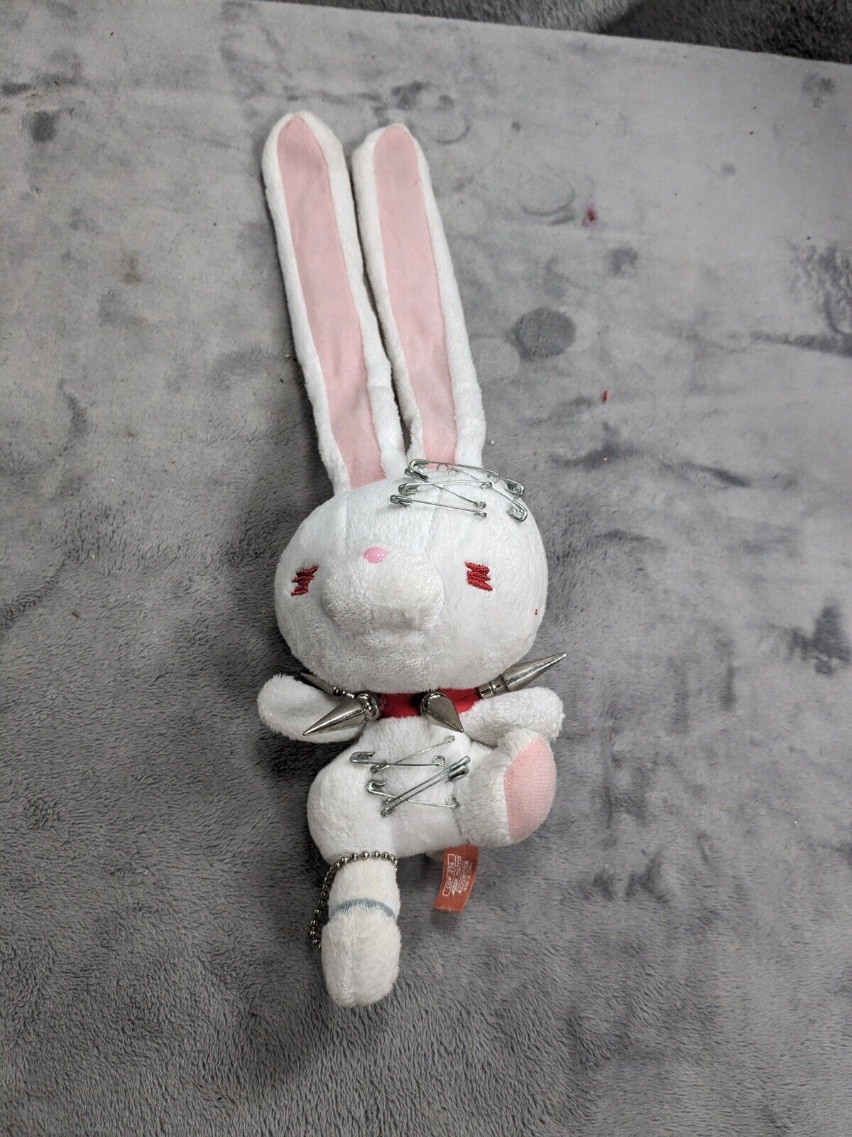 ALL PURPOSE BUNNY Plush Doll Teddy Bunny White Gloomy Rabbit Pins And Choker