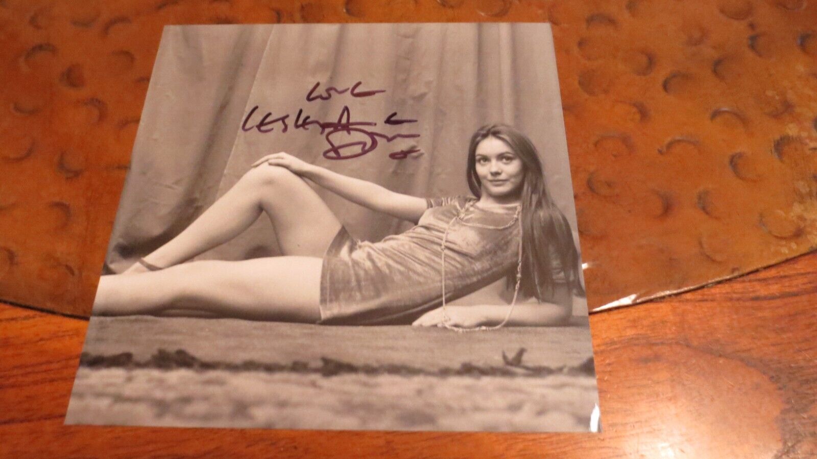 Lesley-Anne Down actress model signed autographed 8x8 photo