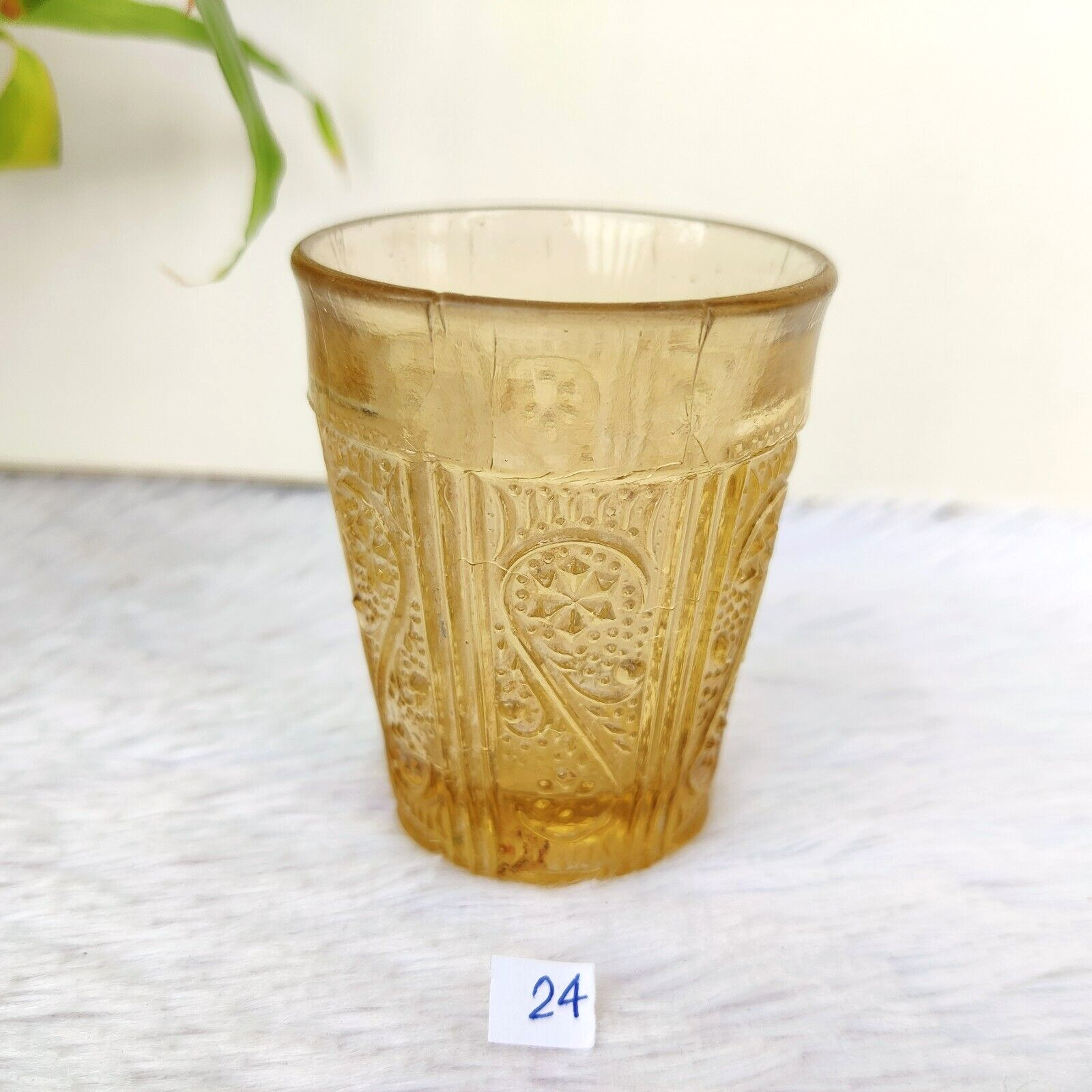 1930s Vintage Yellow Shaded Glass Tequila Shot Tumbler Barware Decorative GT24