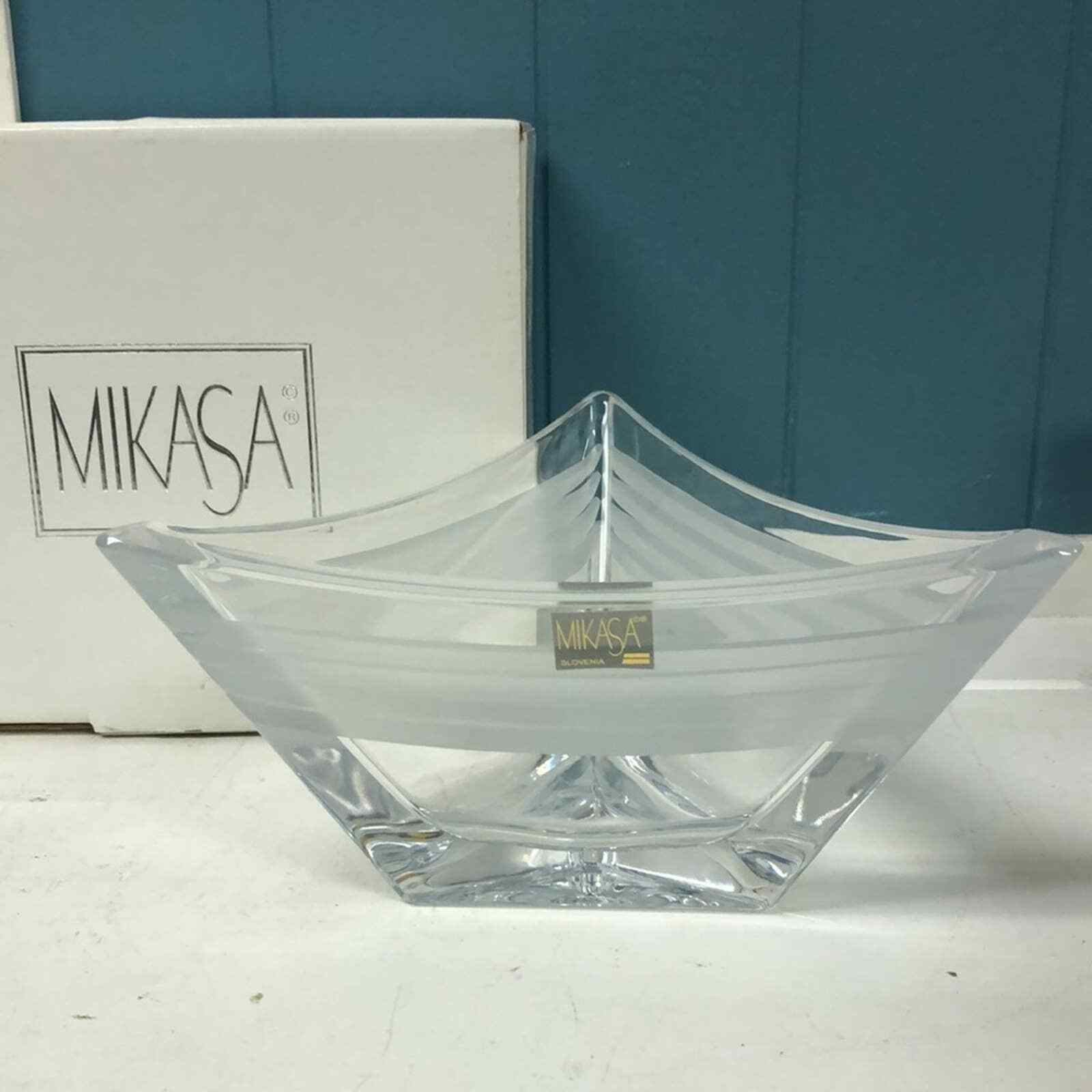 Mikasa Vintage LEGACY Triangular Cut Glass 8” Bowl Curvature Design Unique