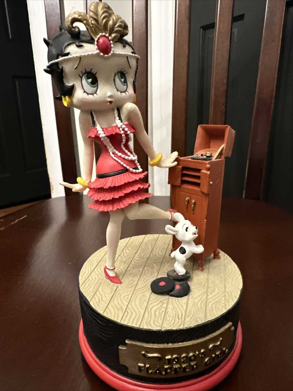 Extremely rare Vintage Betty Boop ''1920’s Flapper Girl'' music box.