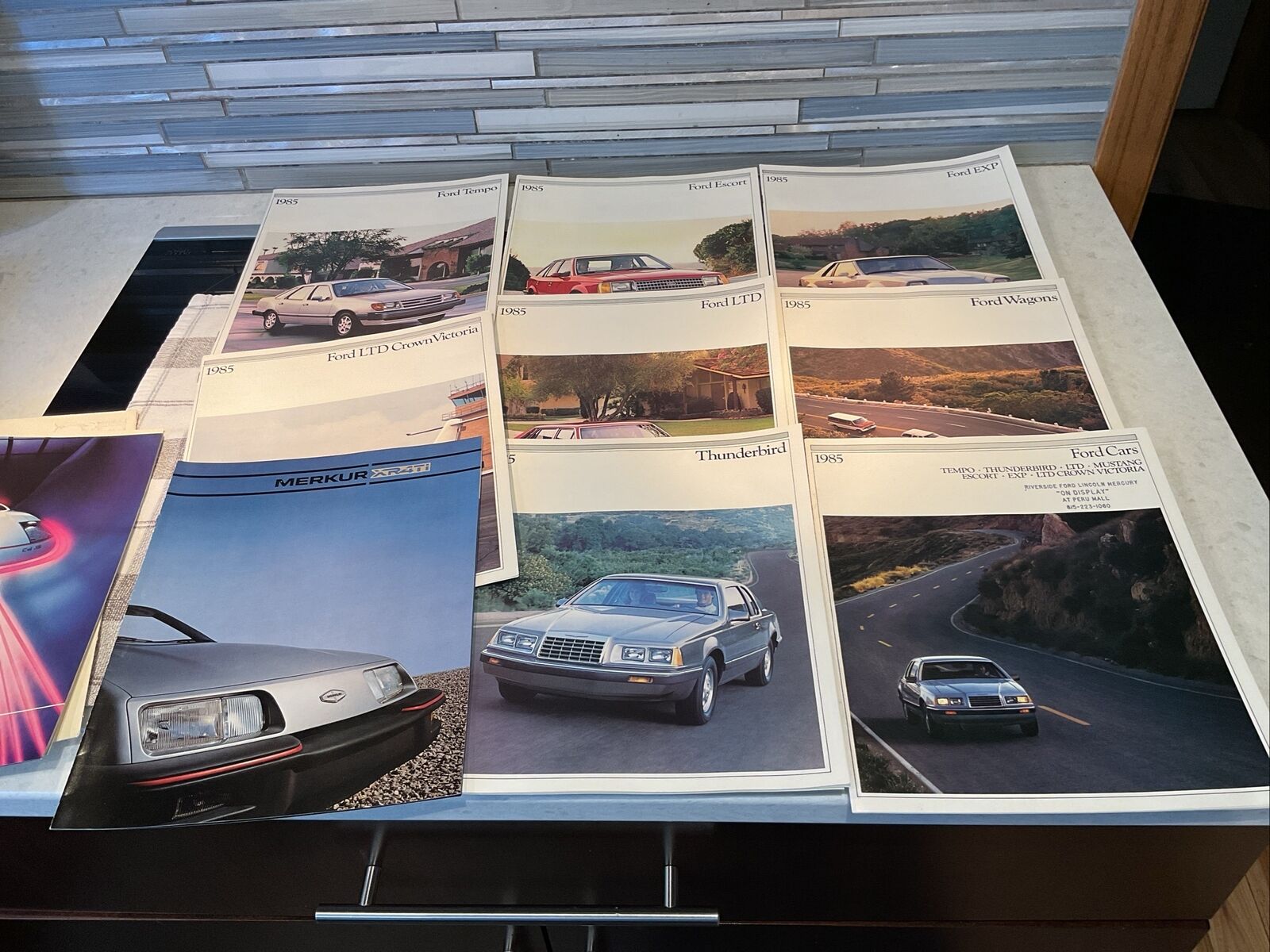 1985 Ford automobile brochure assortment 10 pieces