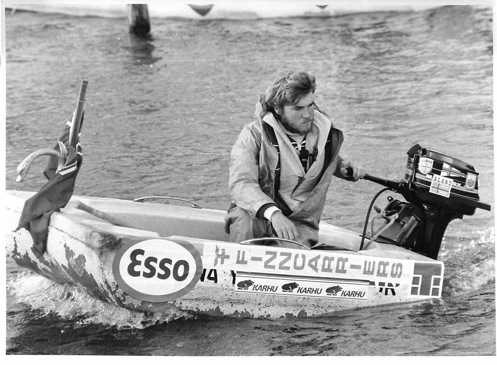 1983 Press Photo Man Sails Bath Tub Boat From London To Leningrad Soviet USSR kg