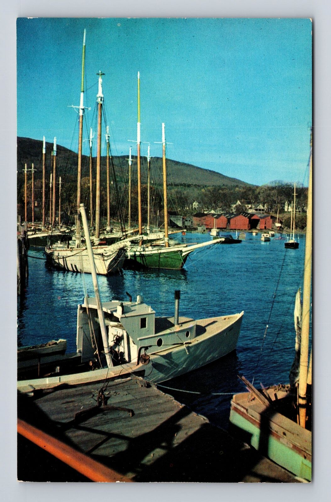 ME-Maine, Cruisers at Anchor in Harbor on Maine Coast, Vintage Souvenir Postcard