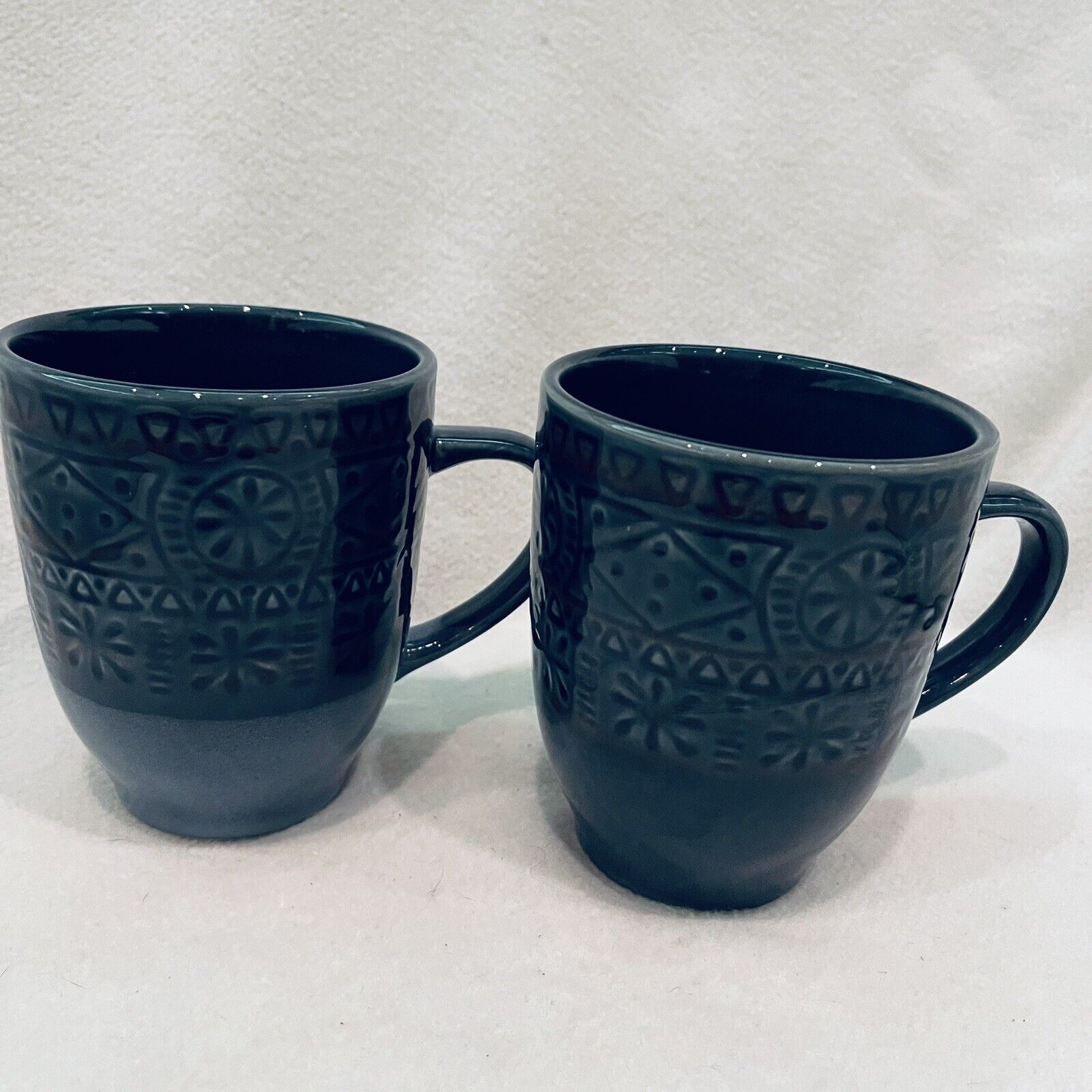 Threshold Kingfield Blue Ceramic Coffee Mugs Embossed Diamond Aztec Design 16 Oz