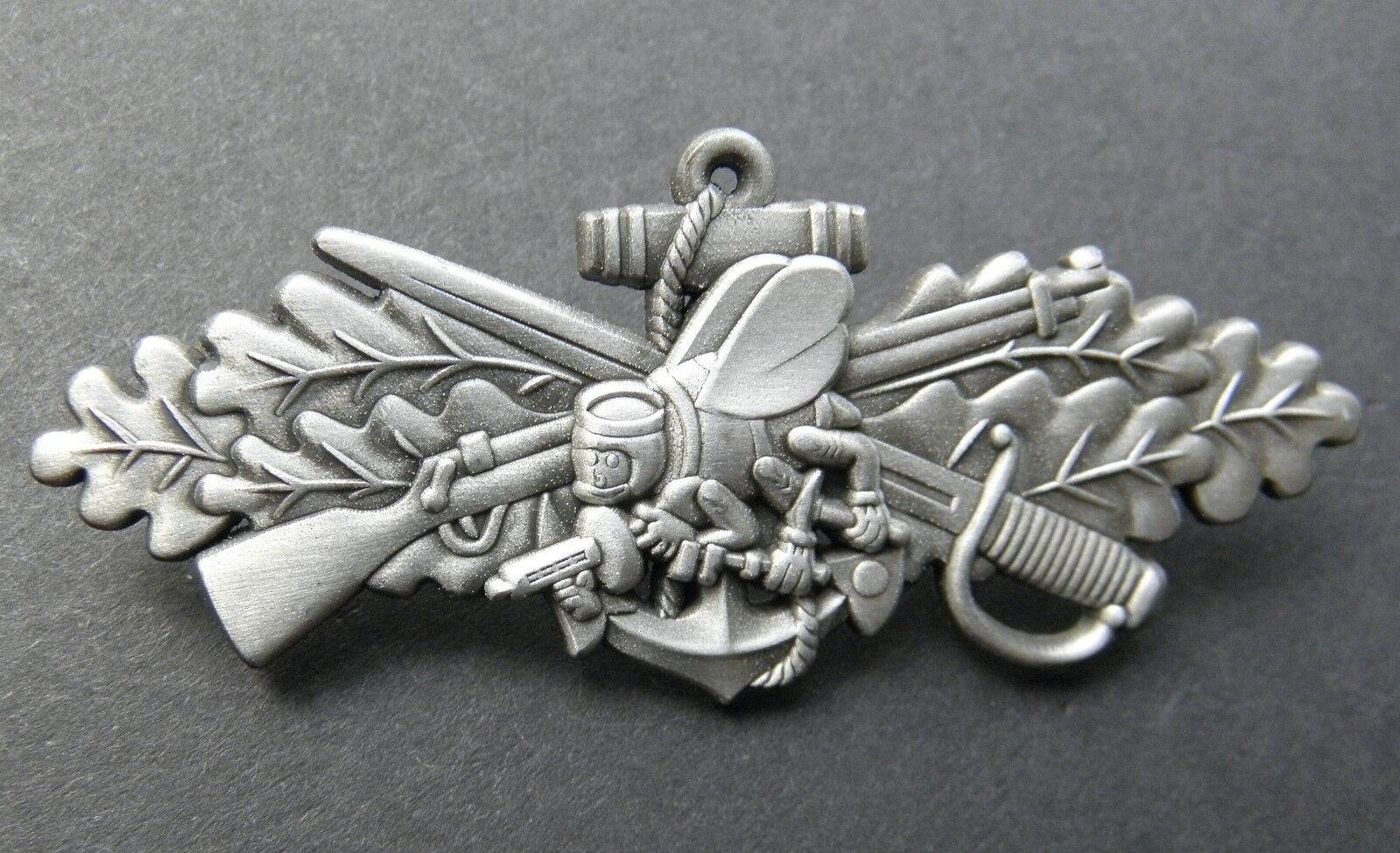 USN NAVY SEABEES SEABEE COMBAT WARFARE SCW INSIGNIA LAPEL PIN BADGE 2.75 INCHES