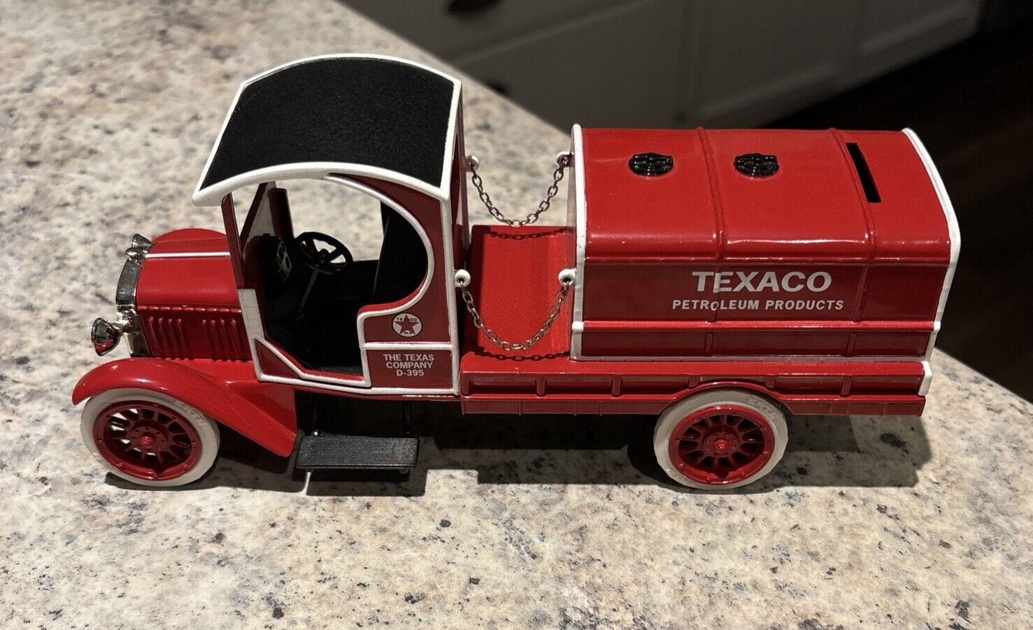 Texaco Petroleum Products Red Tanker Trunk D-395 ERTL Collectibles Die Cast 