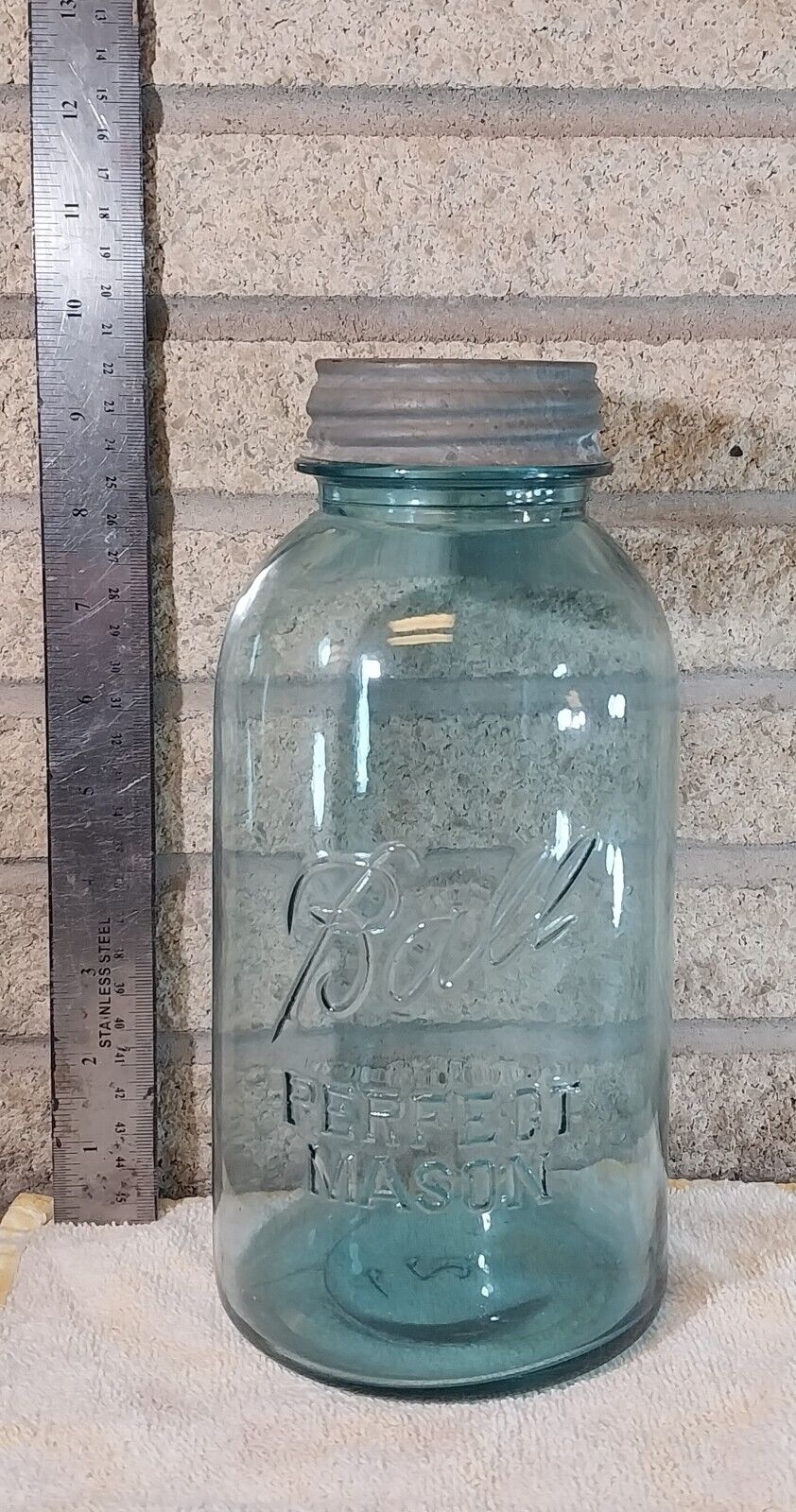 Vintage Ball Perfect Mason Blue Aqua  1/2 Gal Jar #2 With Zinc Lid Mint 