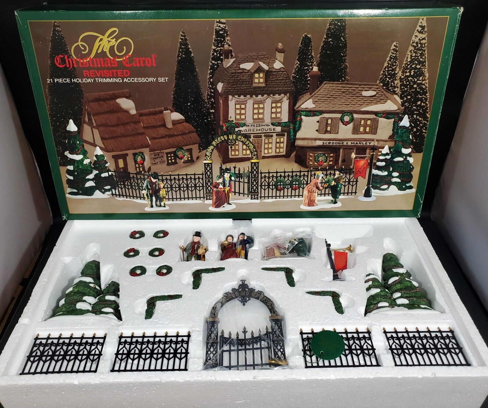 Dept 56 The Christmas Carol Revisited 21 Piece Holiday Trimming Set 58319
