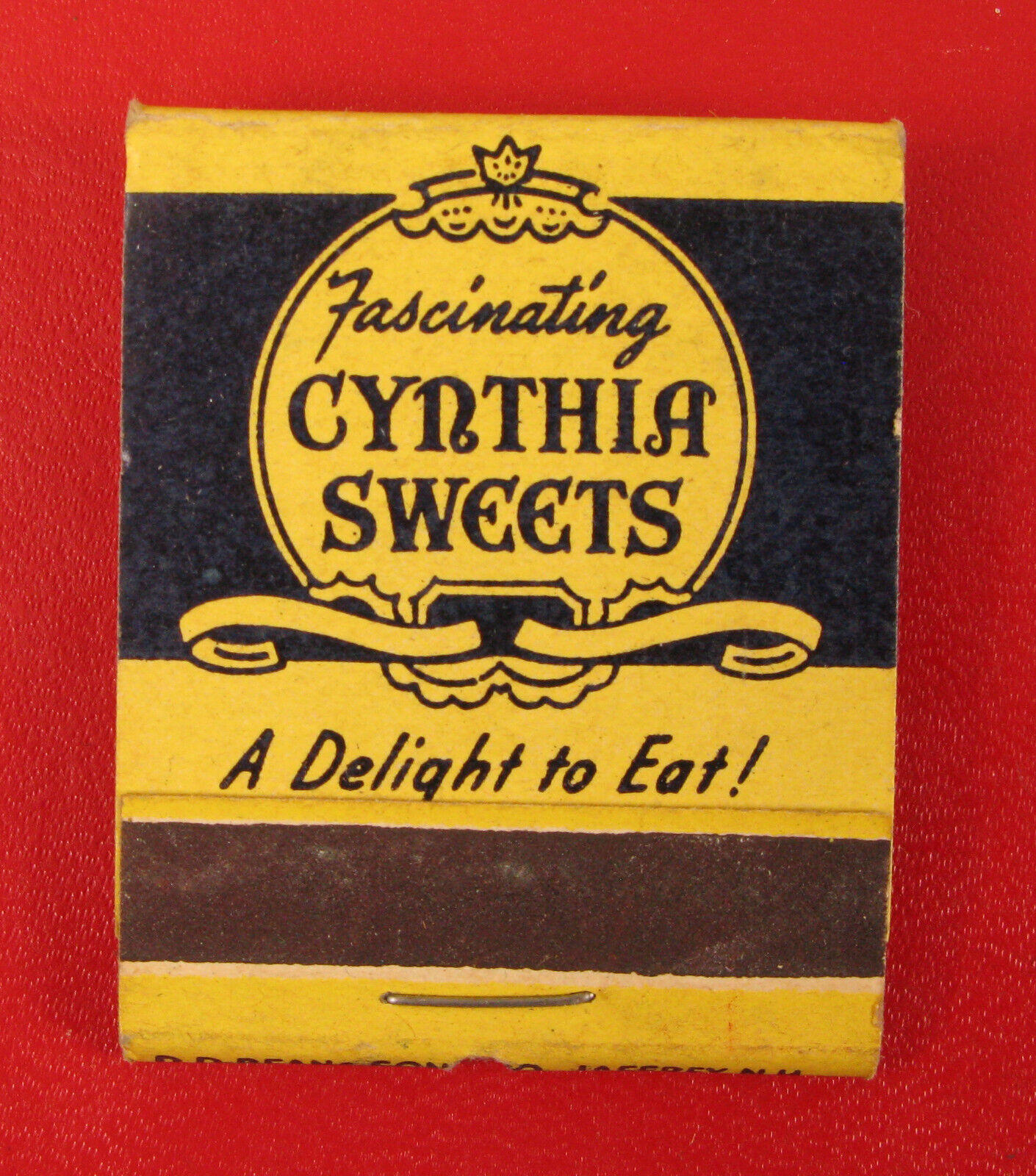 FASCINATING CYNTHIA SWEETS CHOCALATES BOSTON MASS ADVERTISING MATCHBOOK RARE 