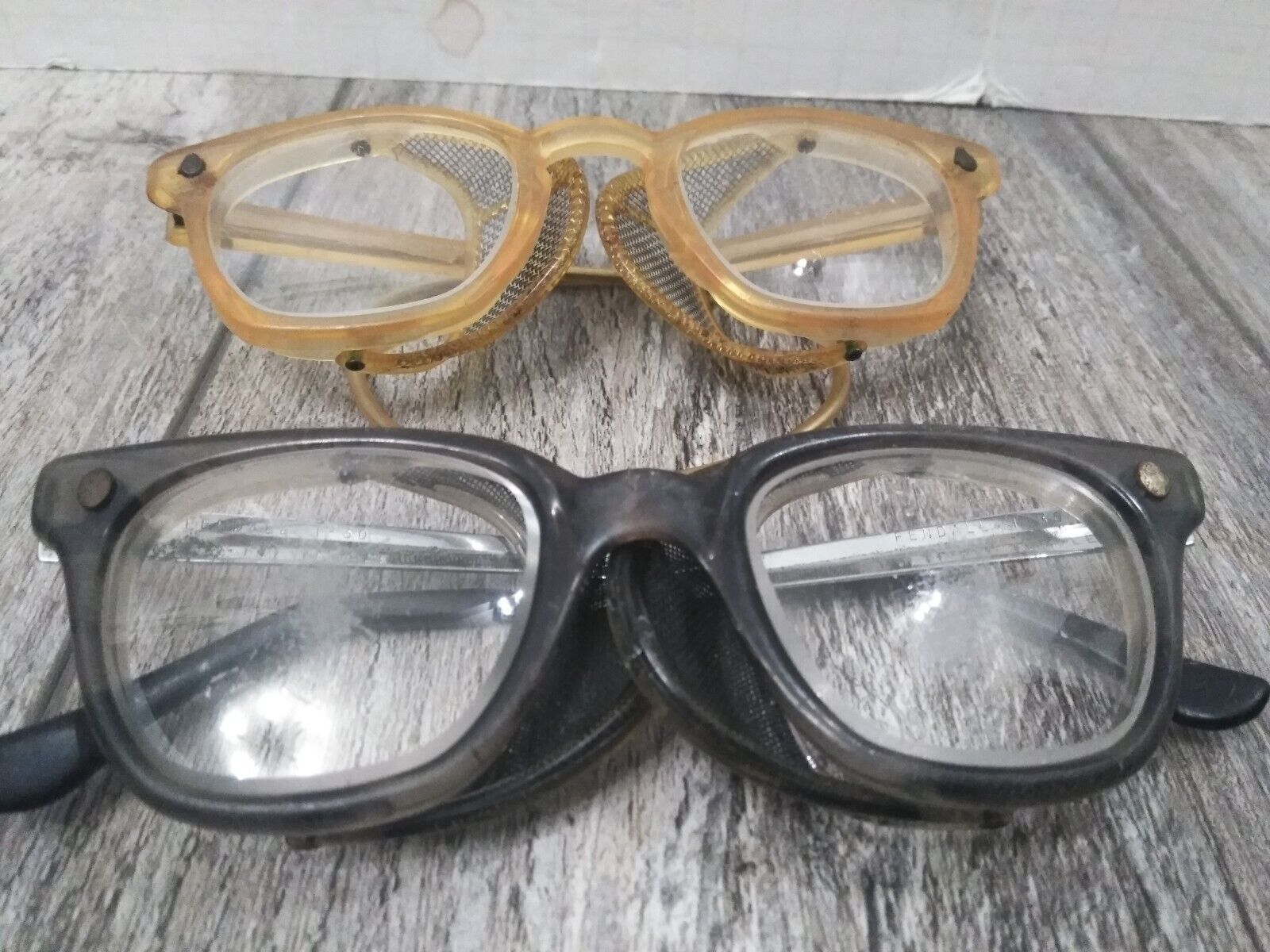 VTG 50\'S? Collectible Fendall black & American Optical yell-gold safety glasses