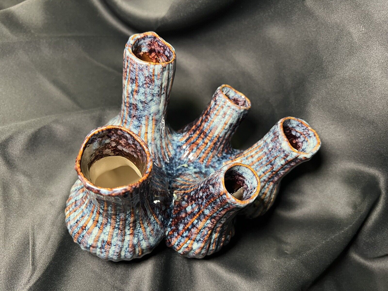 Ceramic vase/flower pot vase / Ceramic Sculpture / Propogation / Coral