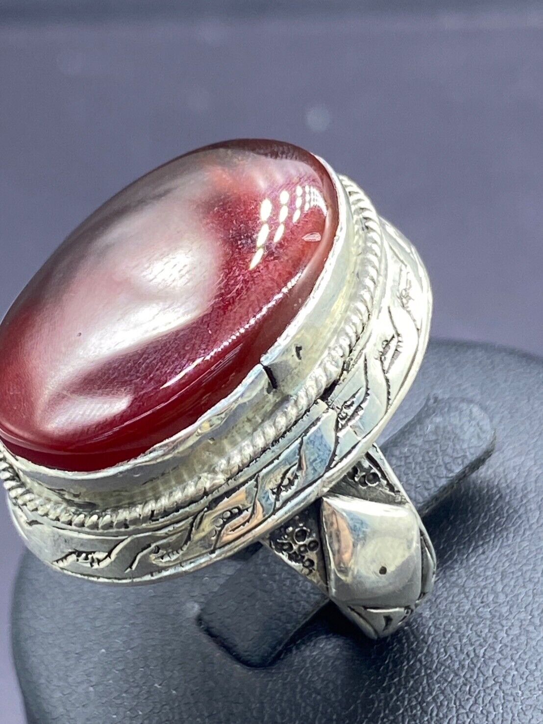 Rare Authentic Old Natural Yemeni Agate Solid Sliver Ring With Engraved