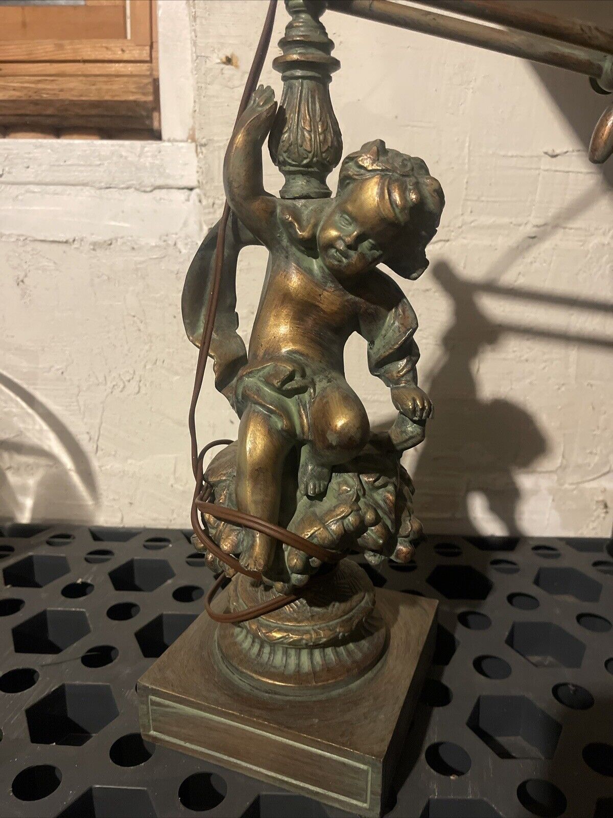 Vintage M.C. Company Gim 55 Metal Cherub Cupid Angel Table Lamp WORKS