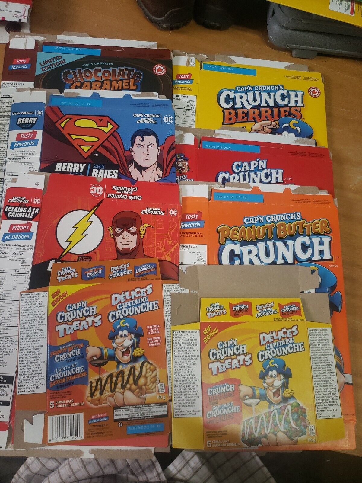 Cap`n Crunch (lot of 8 cool boxes)   Cereal boxes