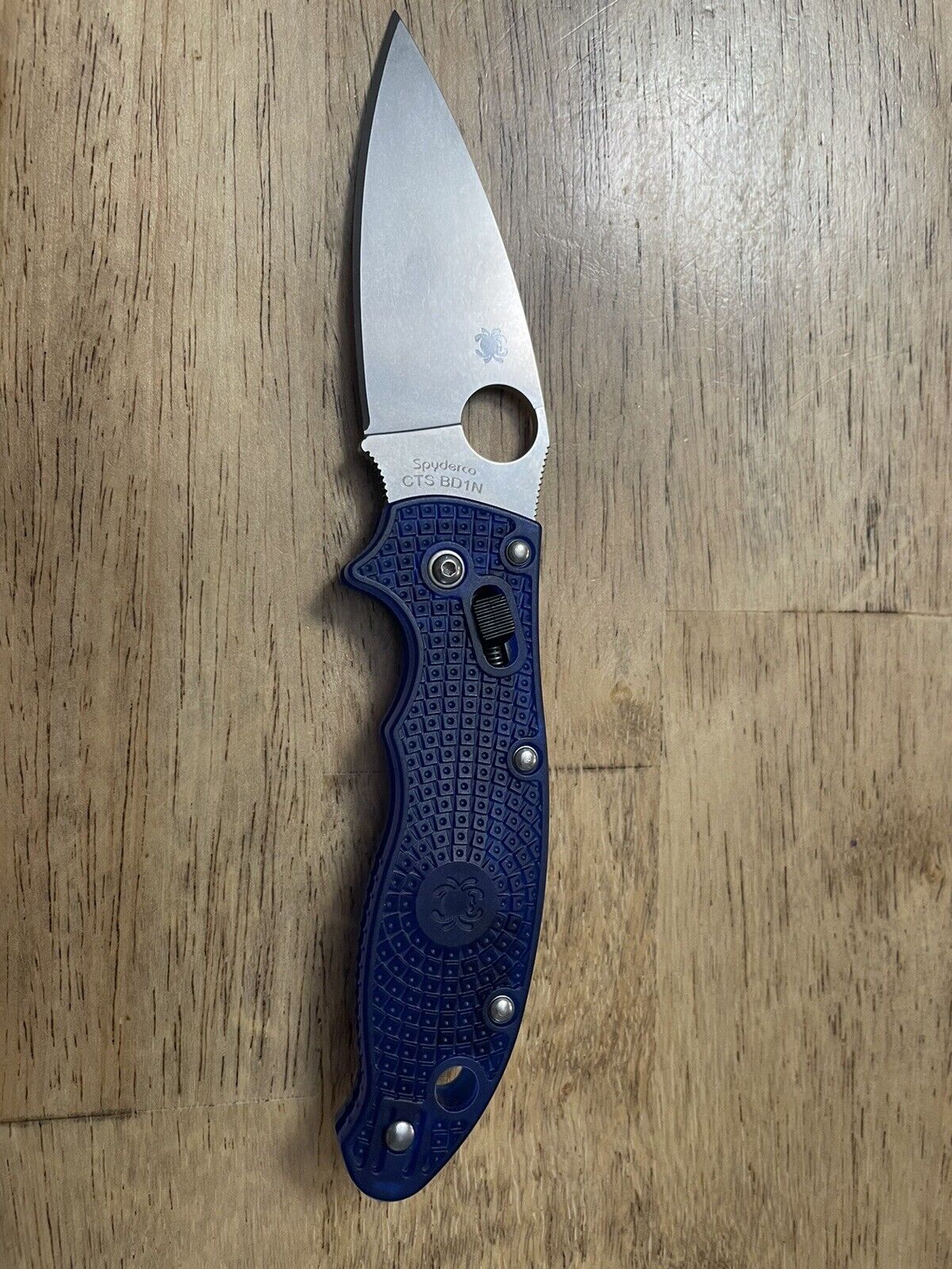Spyderco Manix 2 Folding Knife - Blue. CTS-BD1N. New Condition.