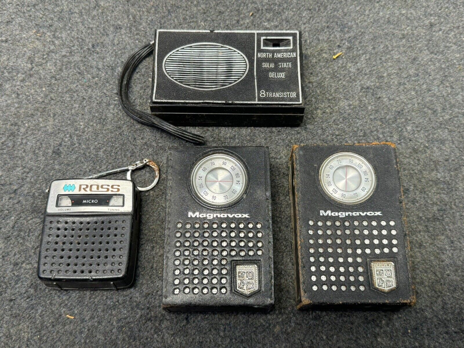 Vtg Lot Of 4 Magnavox ROSS Transistor AM Handheld Portable Hong Kong 1950s Radio