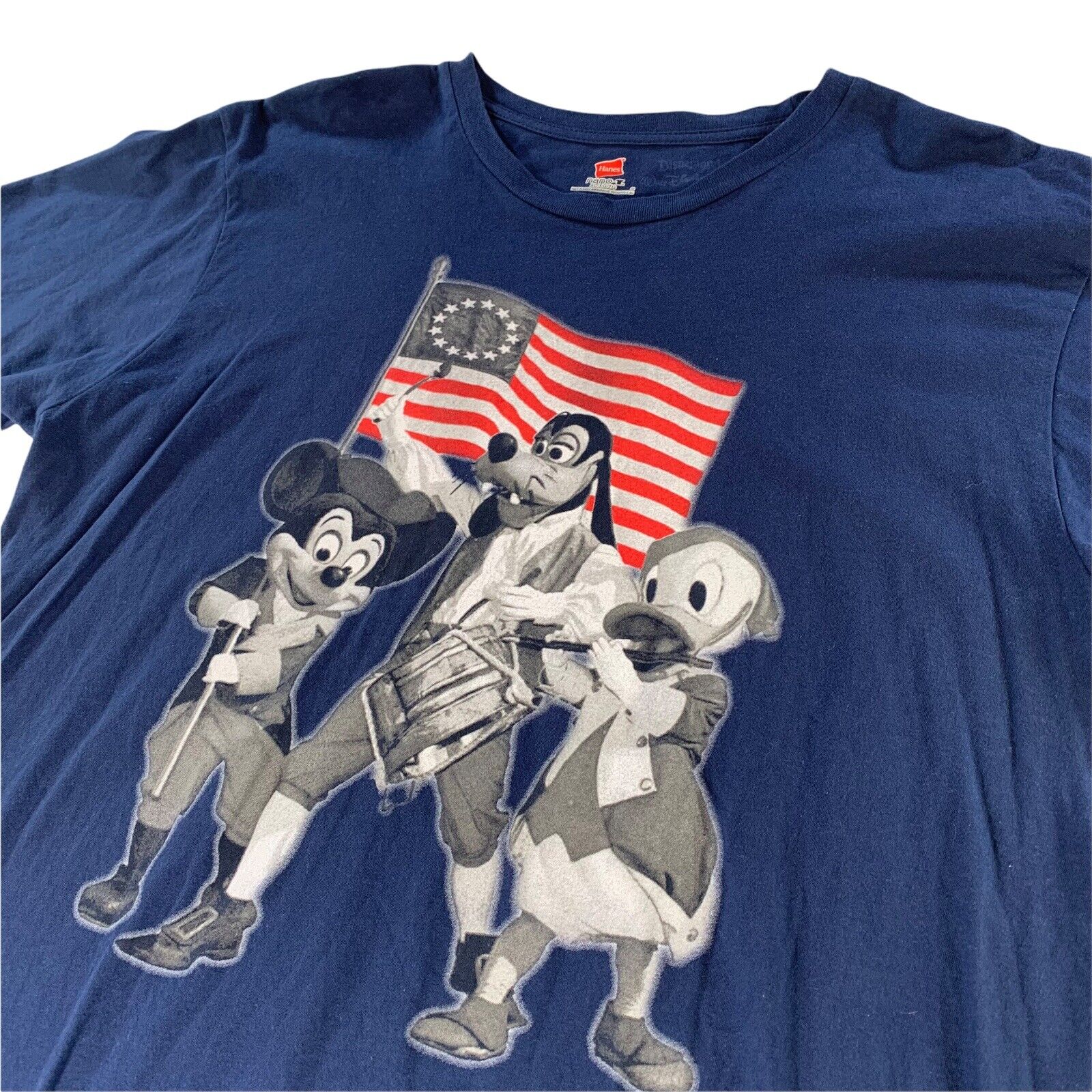 VTG Disney Parks Men\'s RARE USA America Mickey Goofy Donald T-Shirt Blue • XL
