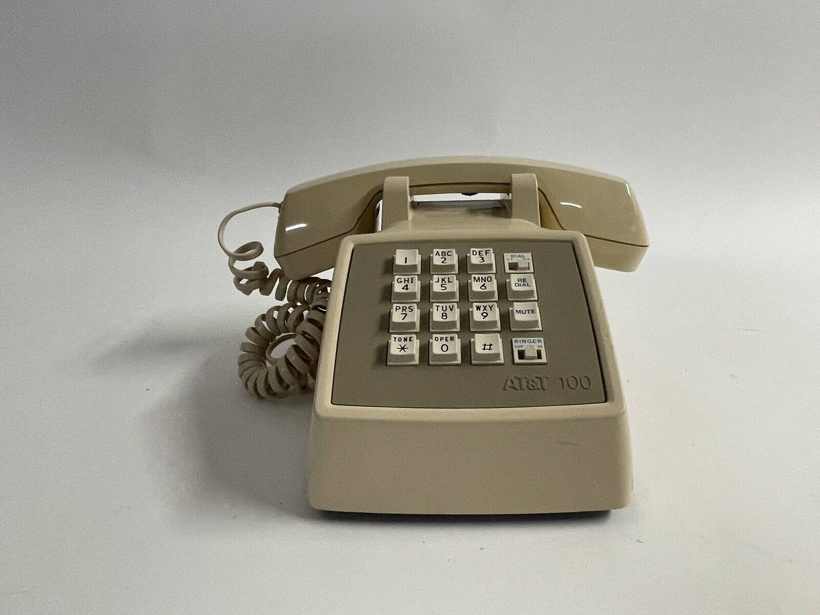 Vintage AT&T 100 Push Button Phone Desk Telephone Re-dial Mute