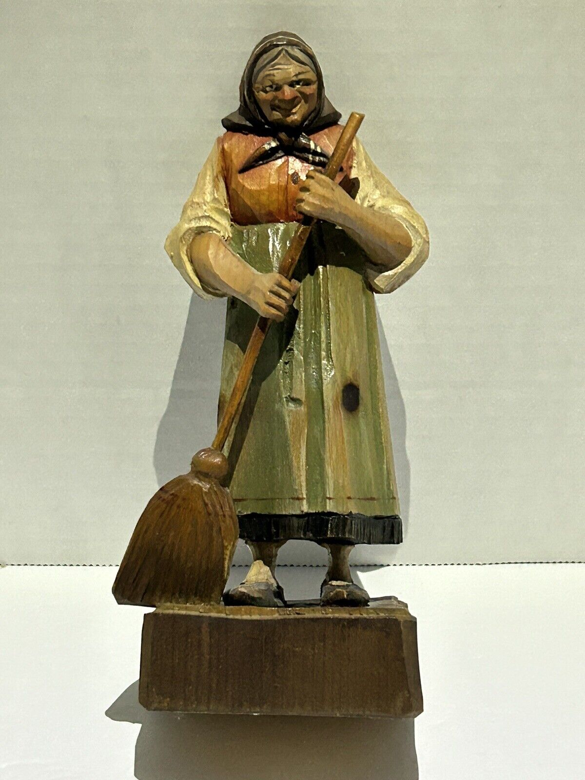 vintage anri wood carving Woman Sweeping Made In Italy 8” 1954
