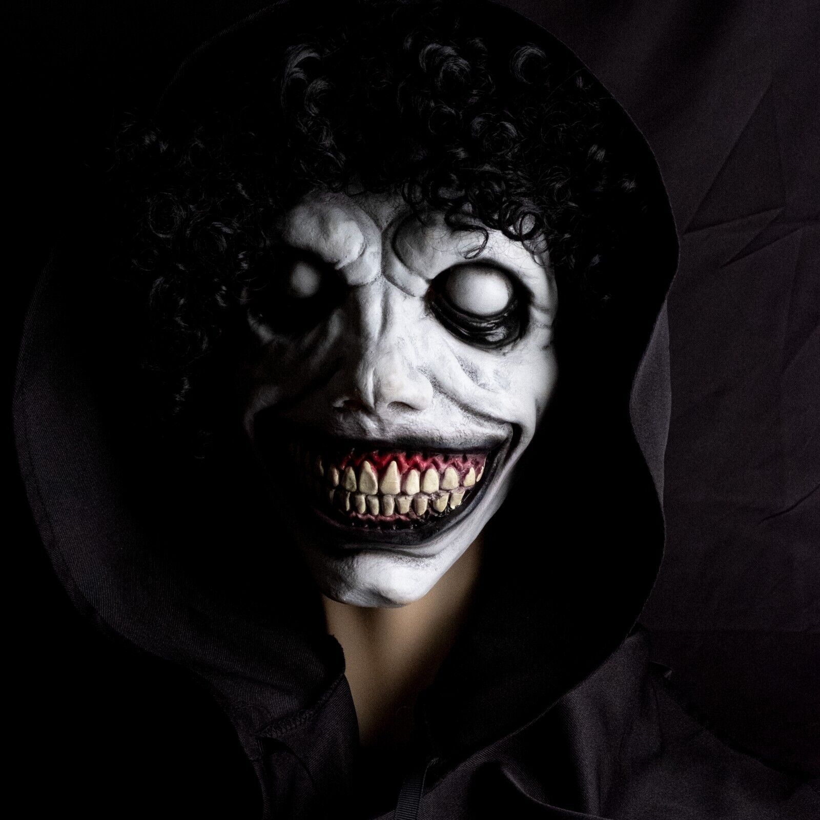 Smiling Demon Latex Realistic Scary Mask, Halloween Creepy Horror Ghost Devil