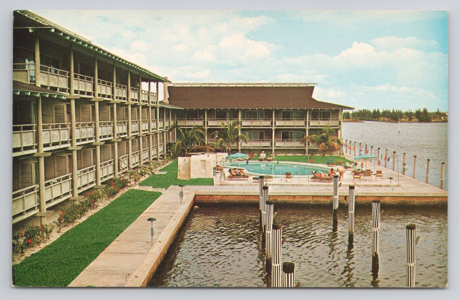 Postcard The Cove Inn Naples Florida