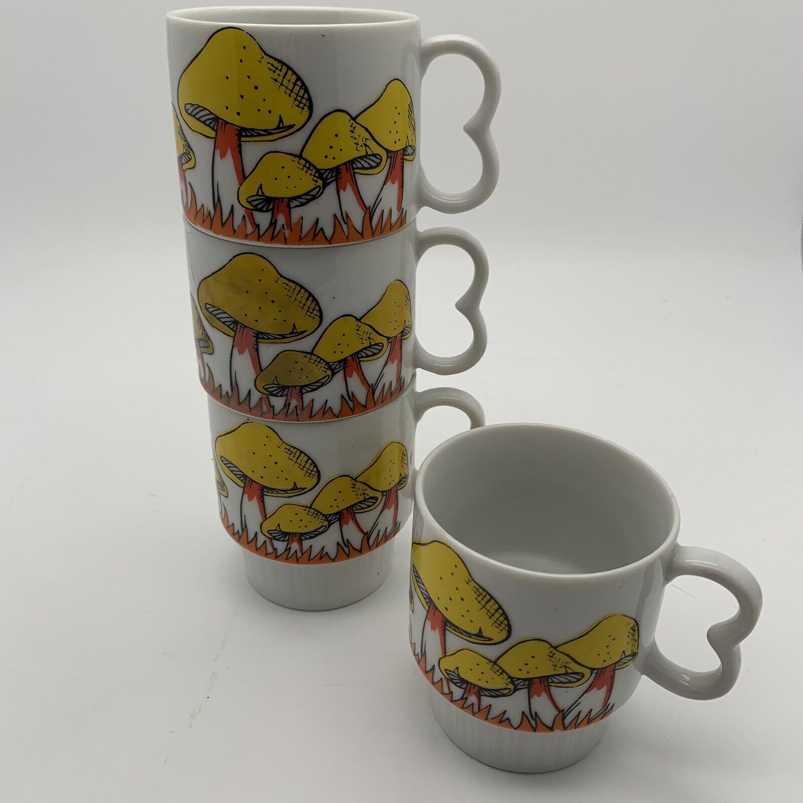 4 Vintage Retro 1970s Yellow Mushroom Mugs Coffee Tea Stackable S1 Japan Cups