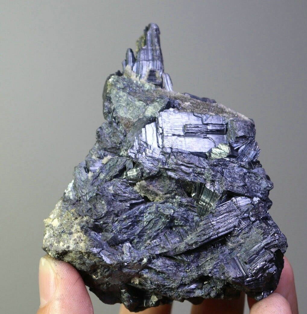 370g Natural Shiny Special Shaped Stibnite Crystal Cluster Mineral Specimen
