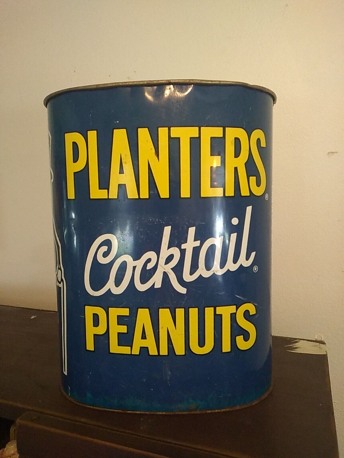 Mr.Planters Peanuts Cocktail Metal Trash Can CHEINCO USA 13 X 11