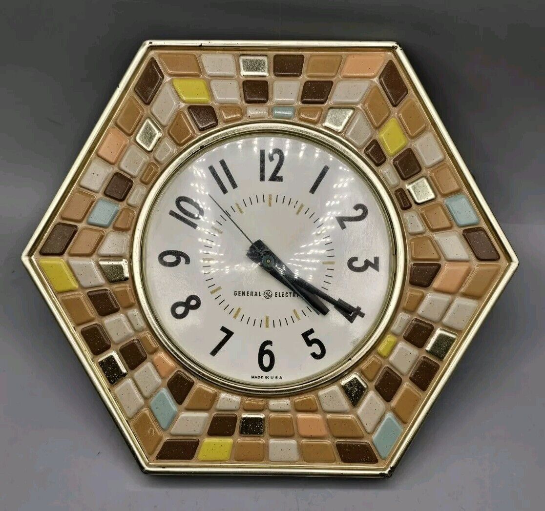 VINTAGE 1960's General Electric Mosaic Art Deco Wall Clock, Model 2118 - WORKS