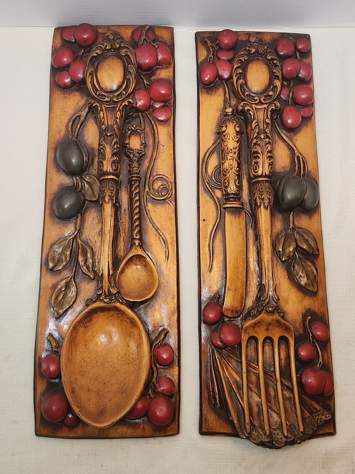 Vintage Mid Century Fork Spoon Wall Plaque Decor 20.5” Molded Plastic Faux Wood