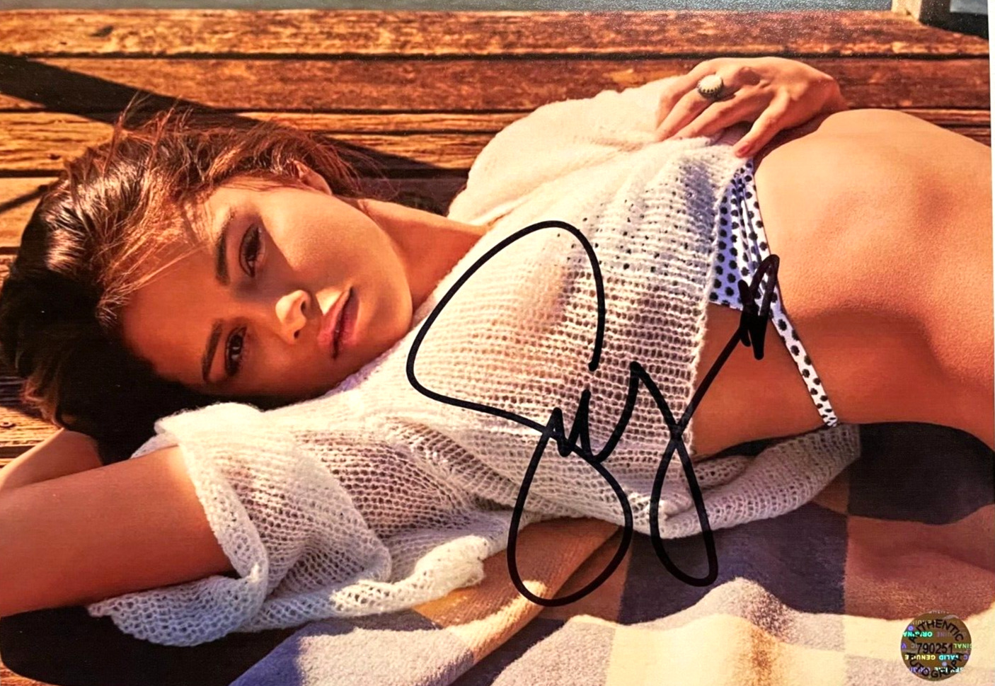 Selena Gomez Hand Signed 7x5 inch Photo Original Autograph with COA Certificate