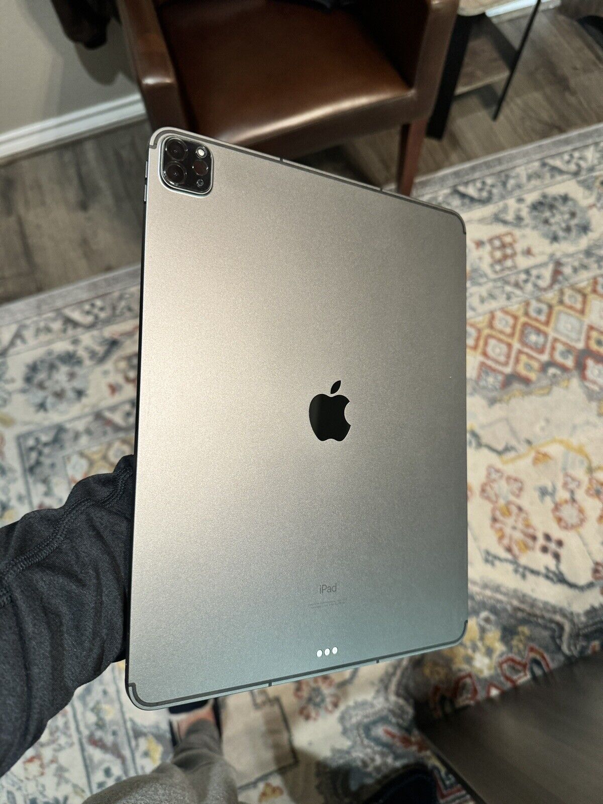 Apple iPad Pro 5th Gen. 256GB, Wi-Fi + 5G (AT&T), 12.9in