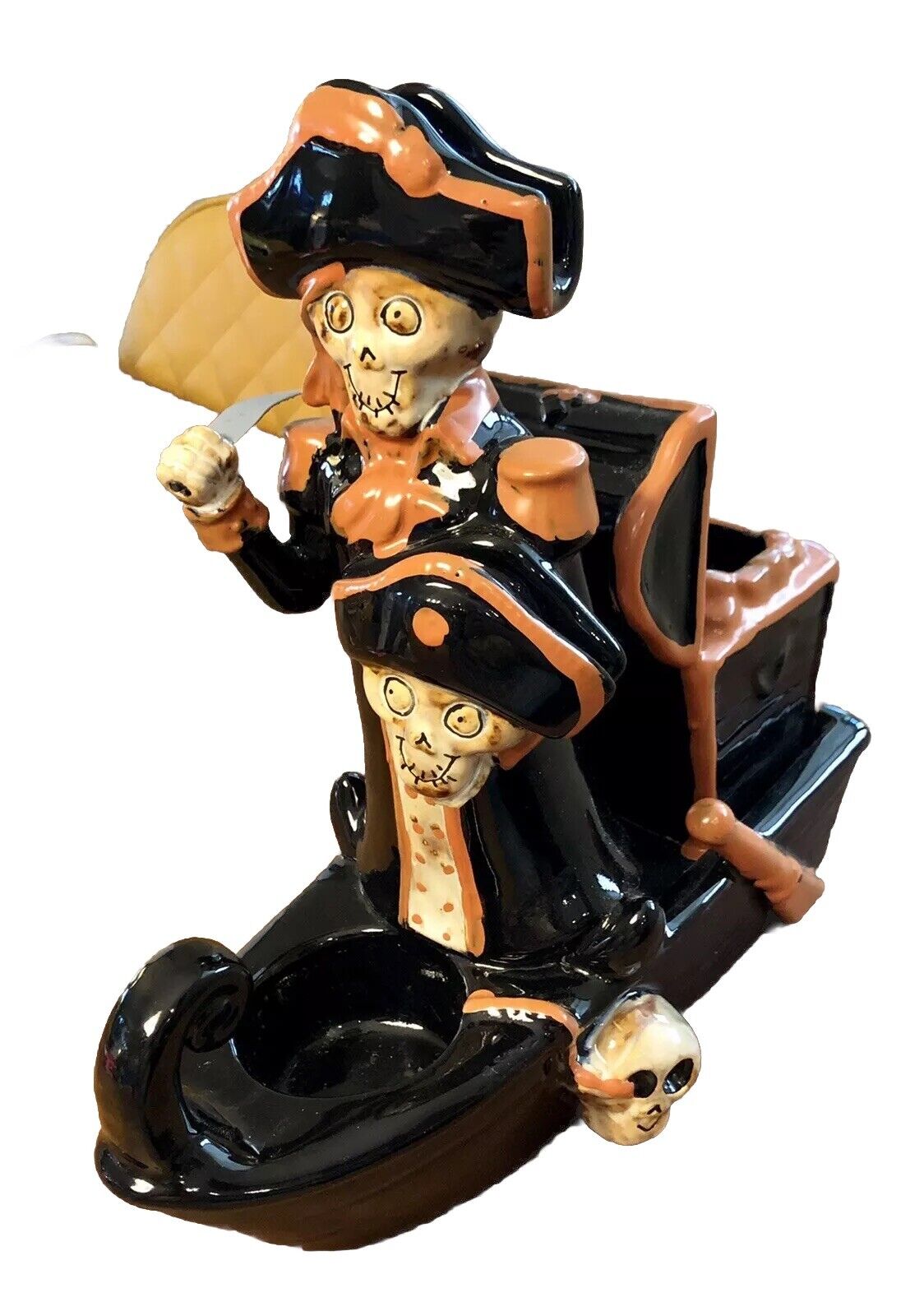 Yankee Candle Boney Treasure Bunch Skeleton Halloween Candle Holder Pirate Ship