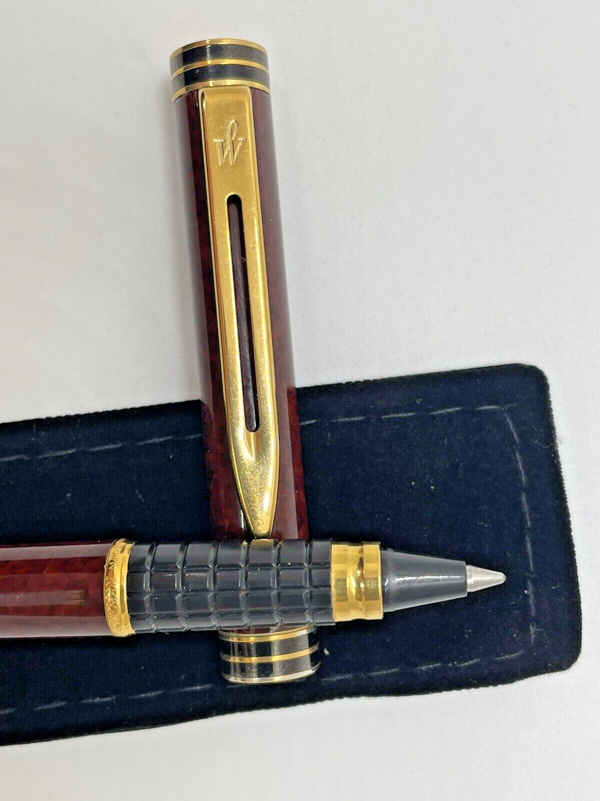 Waterman Exclusive Red Marble Lacquer over brass GP Rollerball Pen France