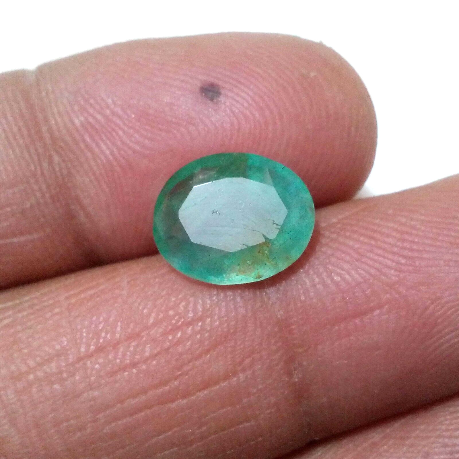 Gorgeous Zambian Emerald Oval Shape 3.80 Crt Huge Green Faceted Loose Gemstone