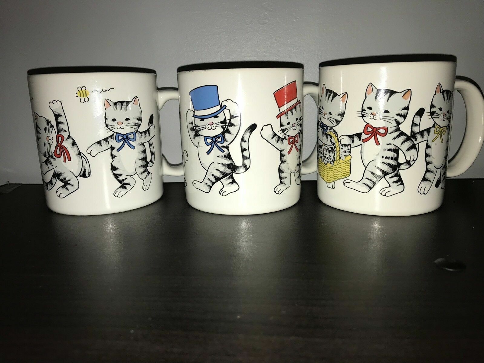 Set of 3 Vintage Kitty Cat Mugs Happy Tabby Cats Japan 3.5