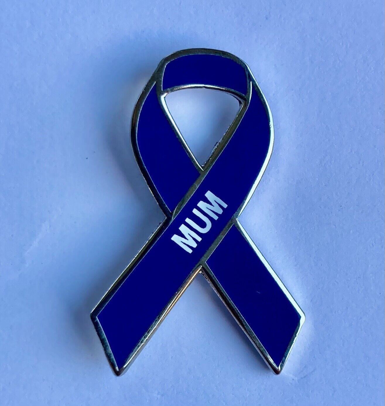 Huntington\'s Disease \' MUM \'  Awareness ribbon enamel badge / brooch.