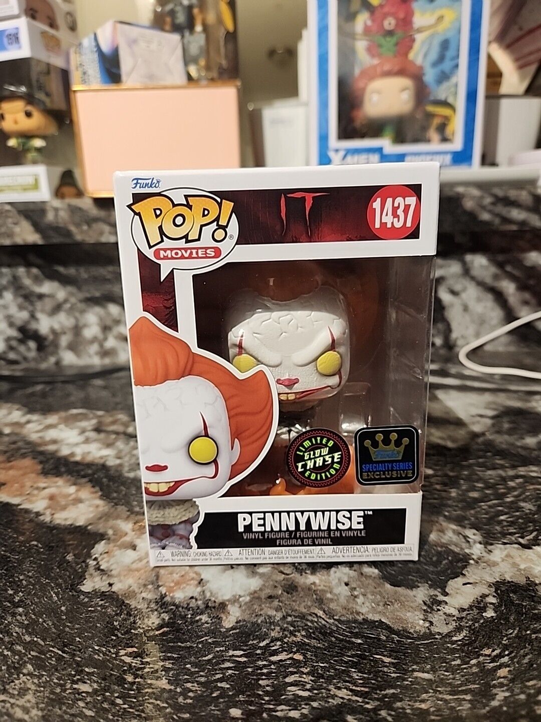 Funko Pop Movies It Pennywise CHASE GITD Specialty Series #1437 with Protector