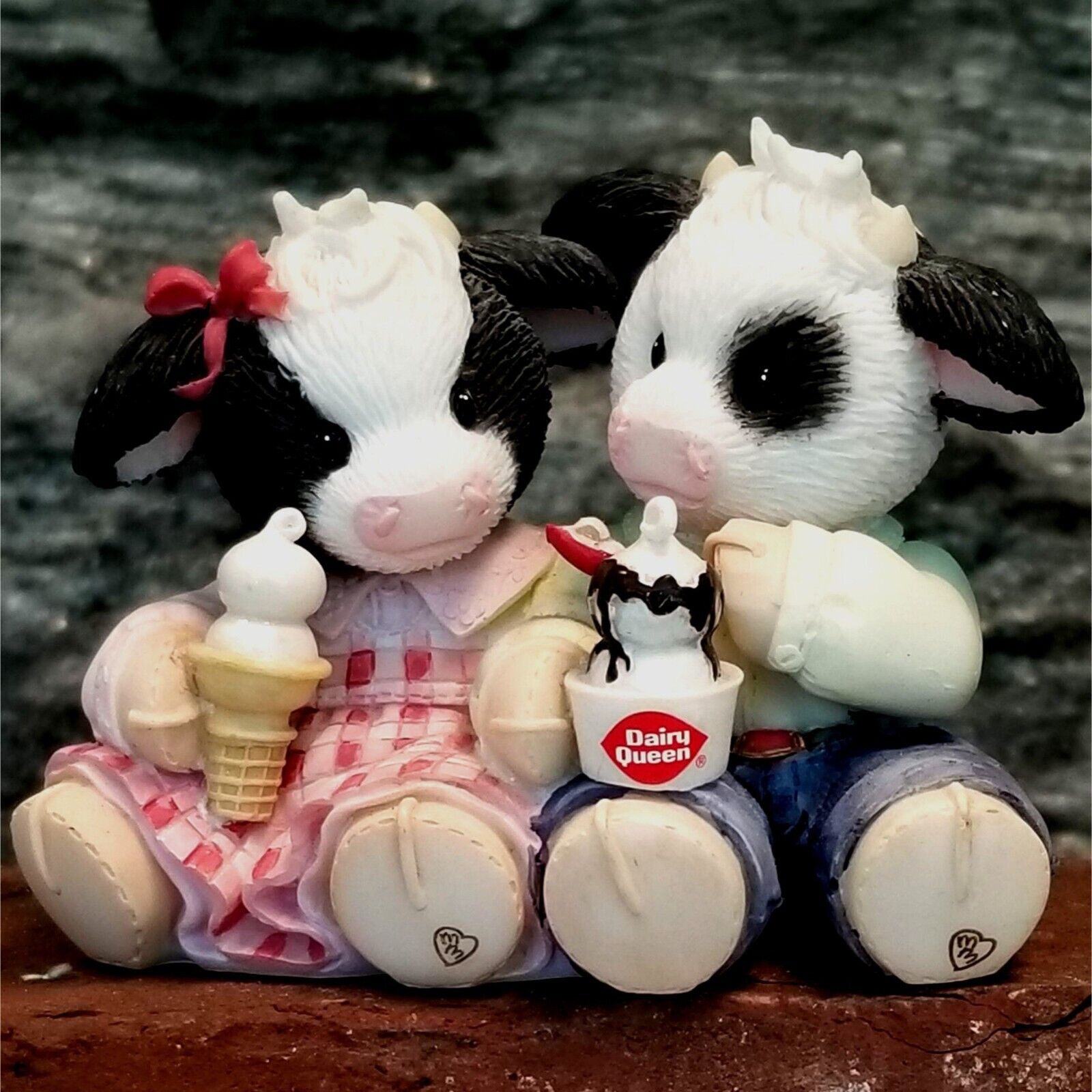 RARE VTG Marys Moo Moos Dairy Queen Cow Figurine Tasty Treats are so Sweet w Moo