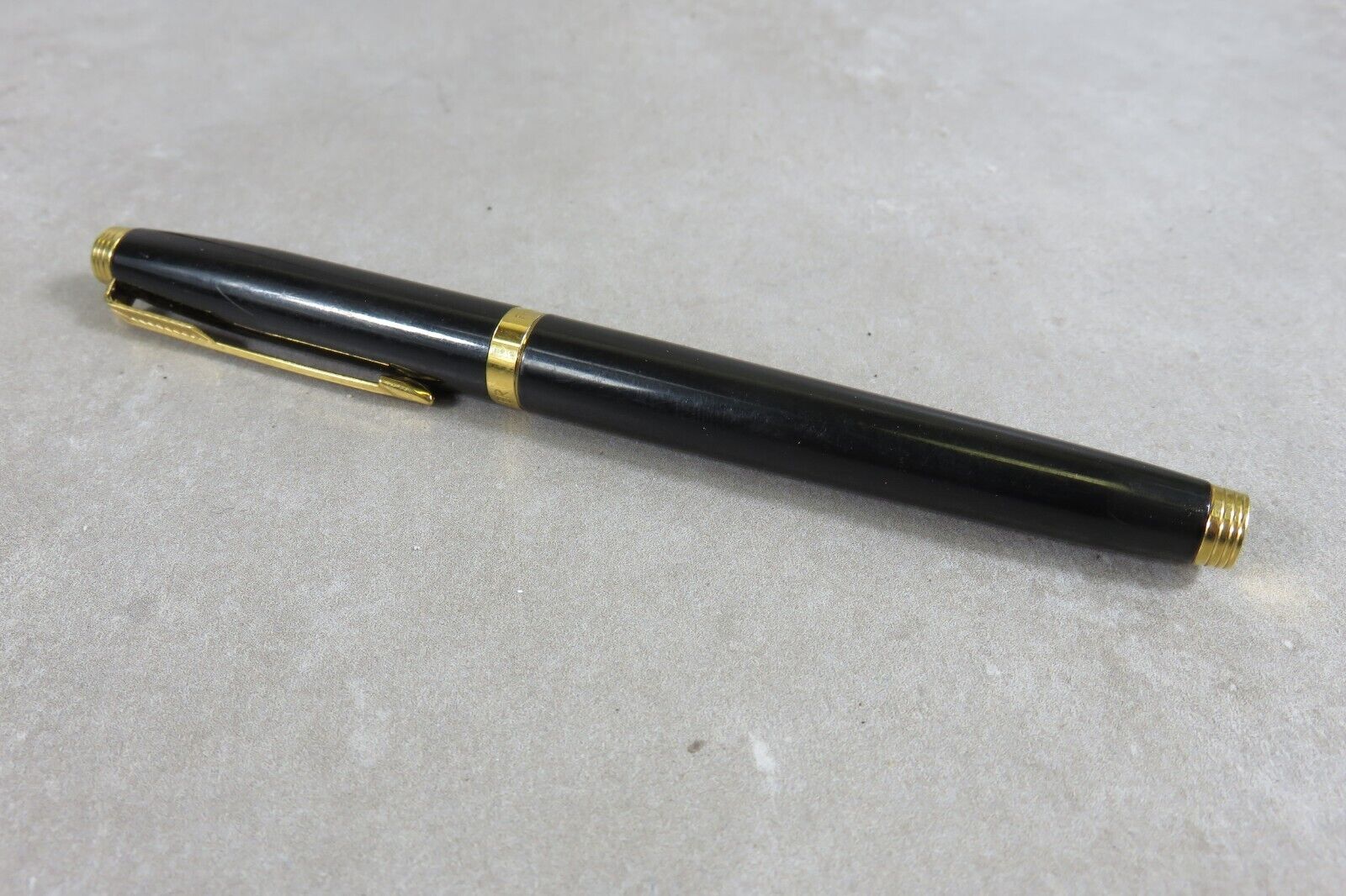 Parker 75 Fountain Pen, Black Lacquer w/ 18k Gold 750 Nib