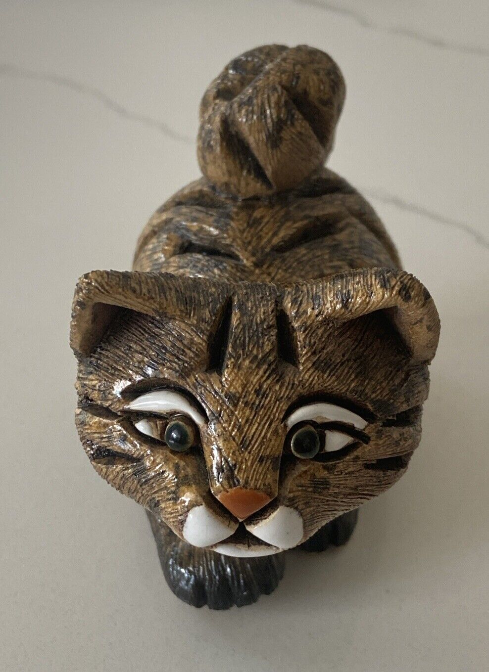 Artesania Rinconada Tabby Cat/Kittie Marked Hand Carved Figurine Uruguay Brown